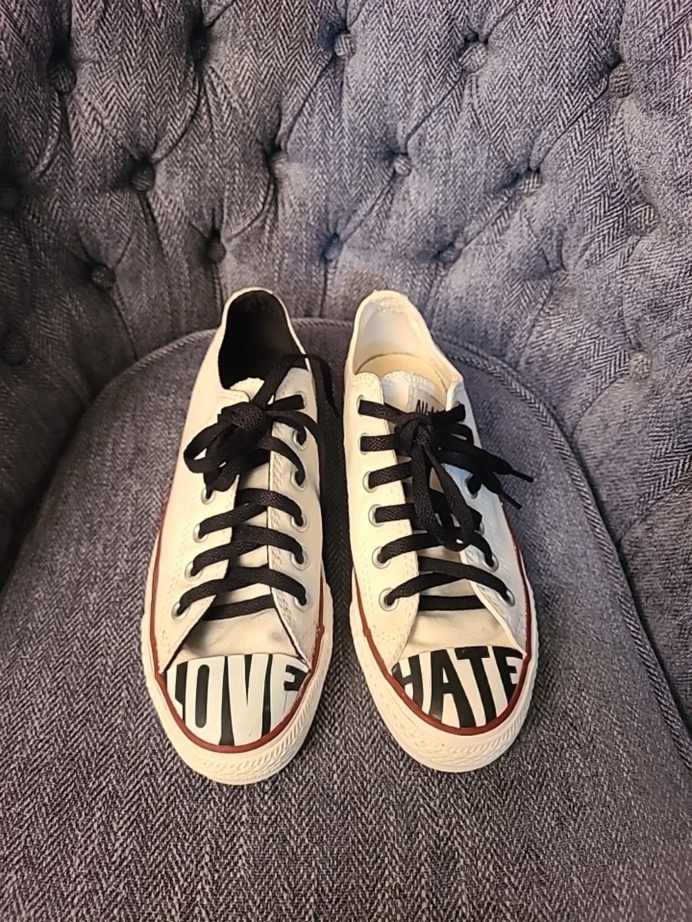 Limited Edition Converse White Low-Top Sneakers Love Hate Graphics Unisex M5 W7 - Picture 2 of 16